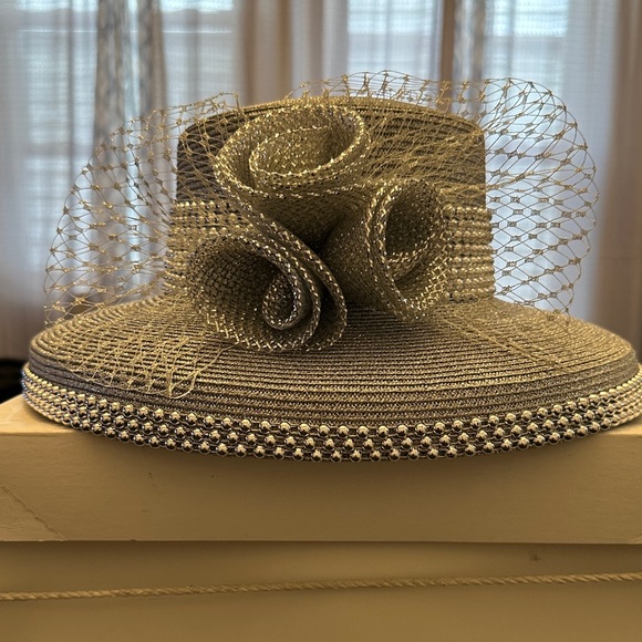 Elegant Silver Women\'s Hat with Mesh Detail JEWEDECO Fascinator Hat Charming Mesh Decoration for Elegant  main image 4